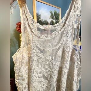 Nabee Ivory Lace Overlay Tank - Large